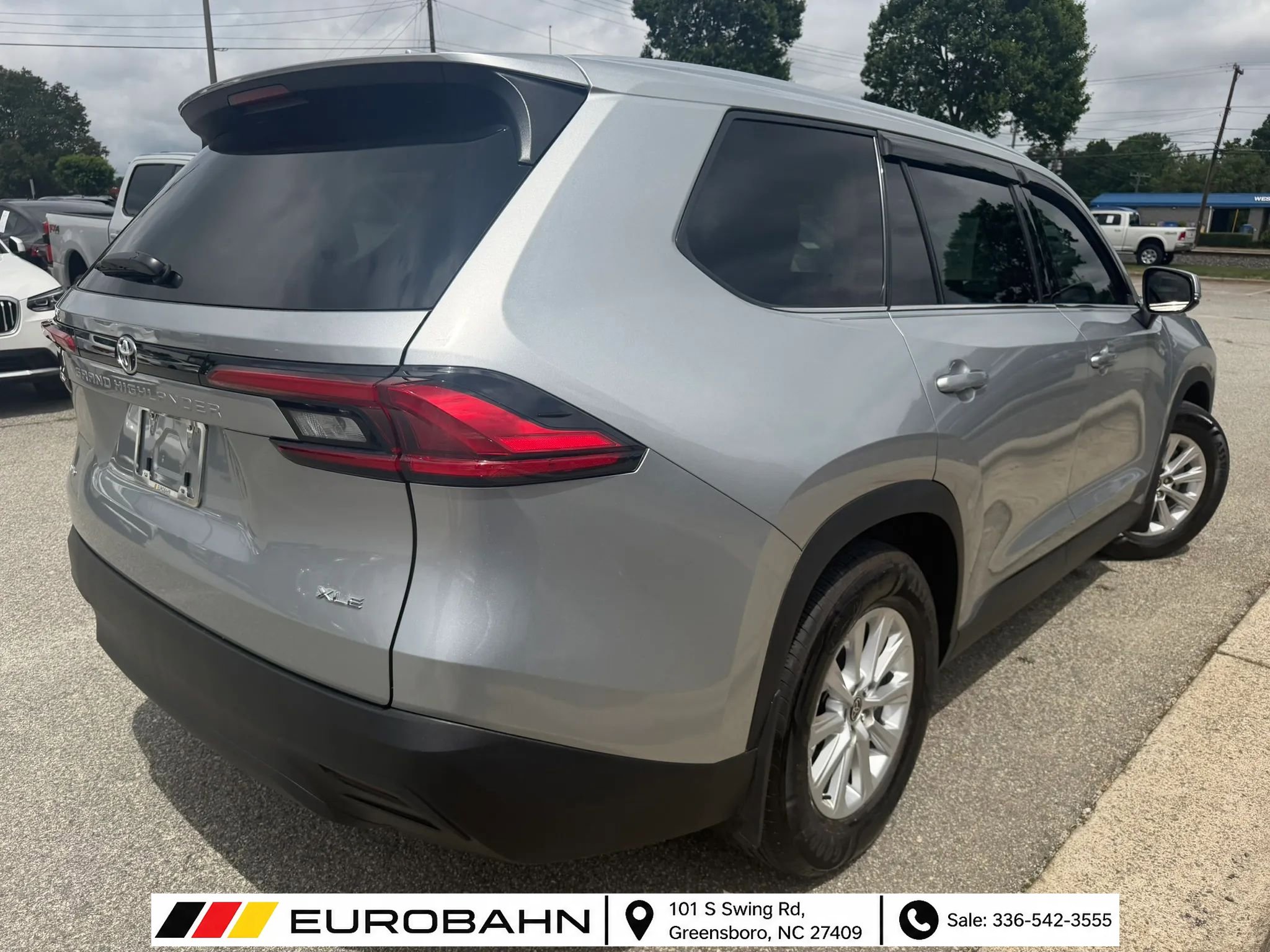 Used 2024 Toyota Grand Highlander AWD image 5
