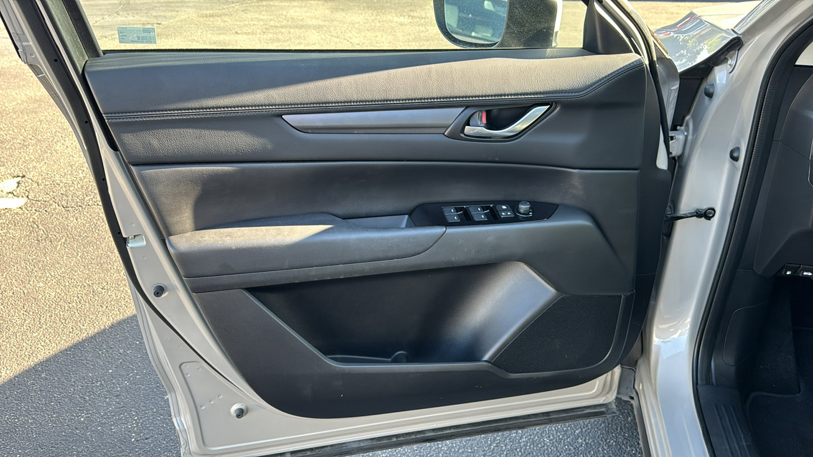 Used 2024 MAZDA CX-5 AWD 2.5 S w/ Preferred Package image 11