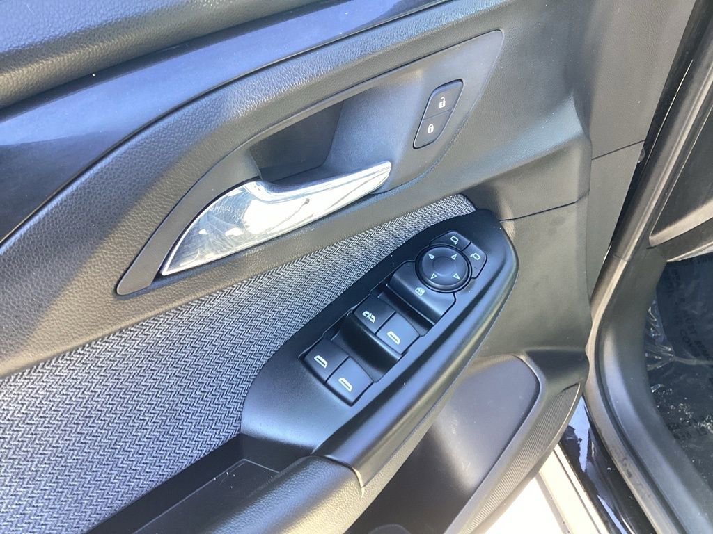 Used 2023 Chevrolet TrailBlazer LT w/ Convenience Package FWD image 11