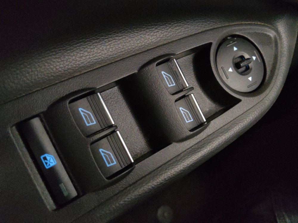 Used 2019 Ford Escape SEL image 27