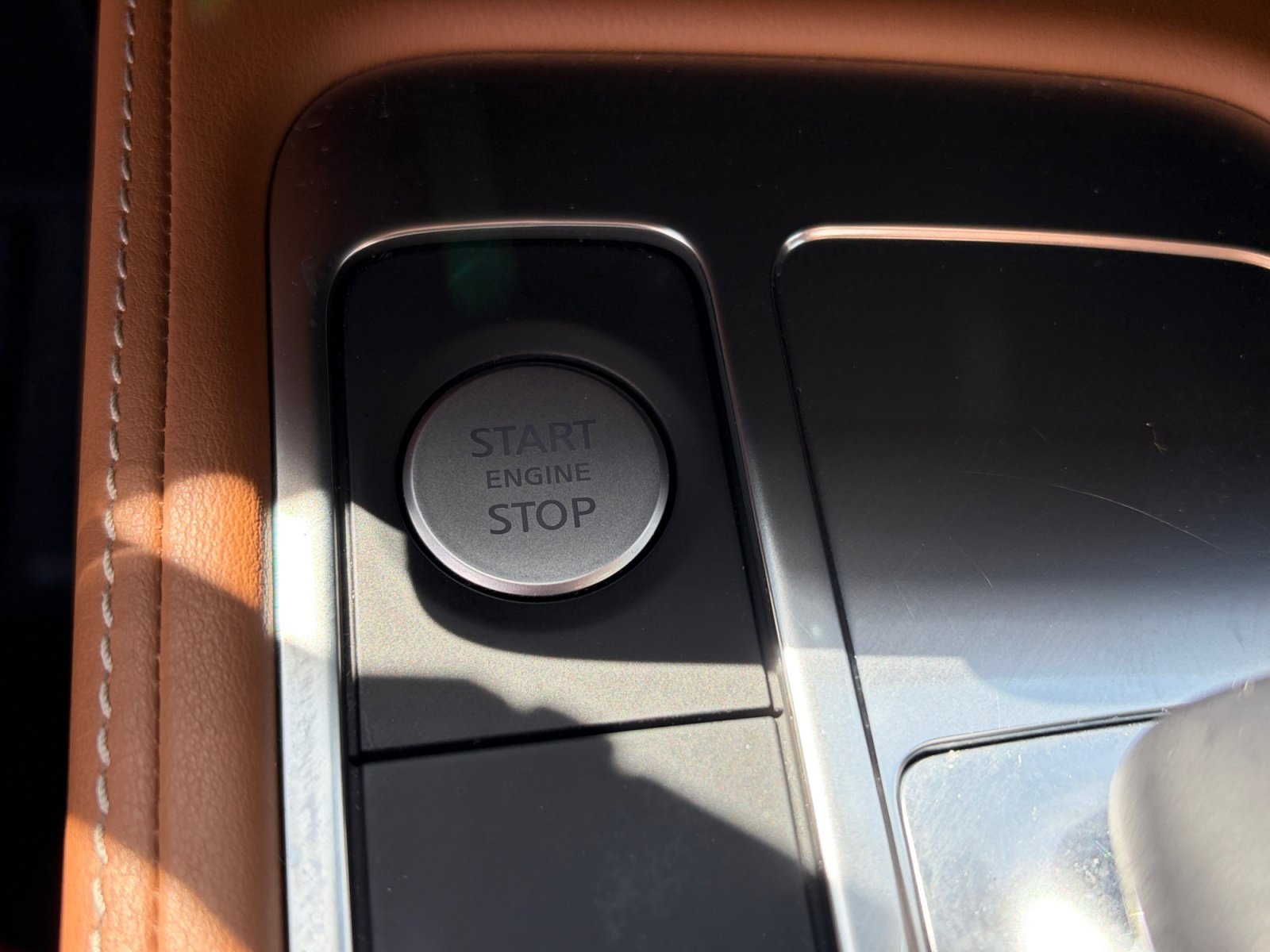 Used 2024 INFINITI QX60 Sensory w/ Vision Package AWD/4WD image 28