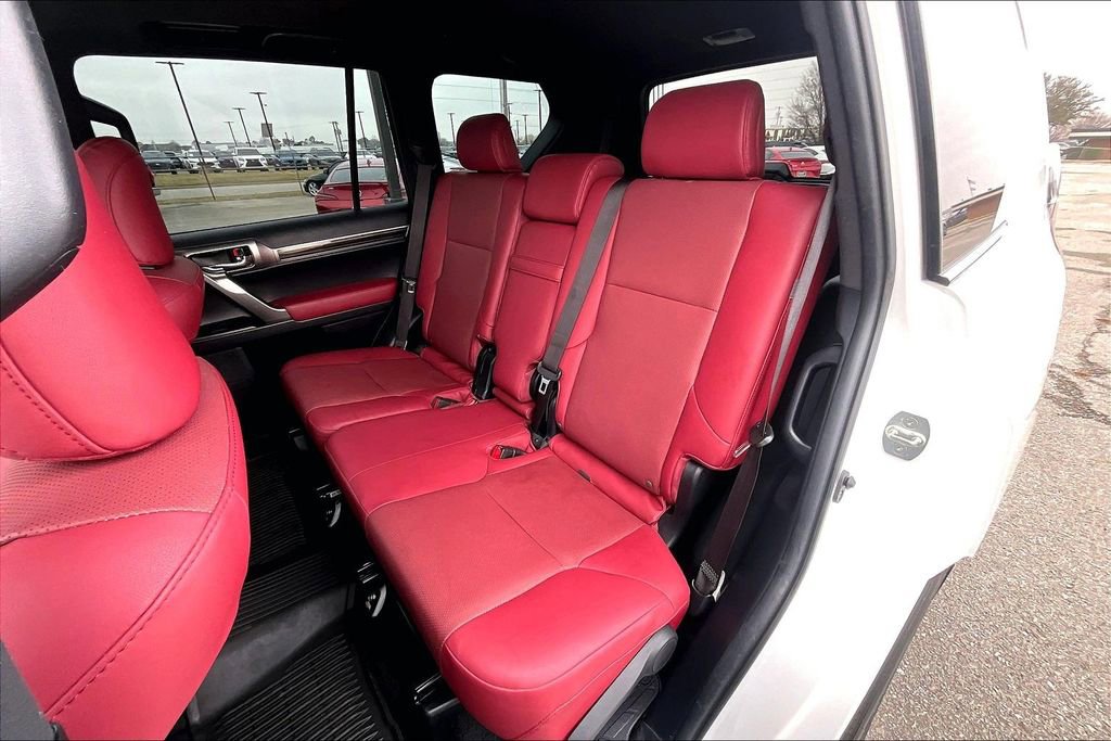 Used 2023 Lexus GX 460 Premium w/ Premium Package image 37