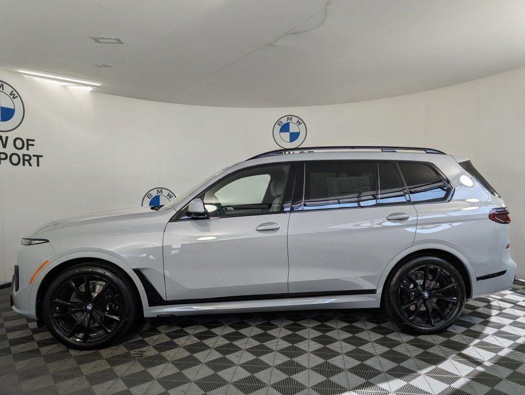 New 2027 BMW X7 xDrive40i w/ M Sport Package AWD/4WD image 9
