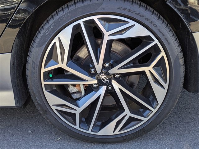 Used 2023 Hyundai Ioniq 6 Limited image 12