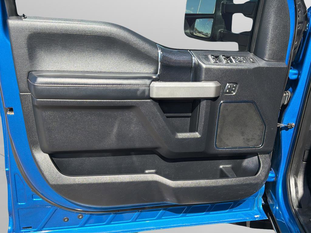 Used 2020 Ford F350 Platinum w/ FX4 Off-Road Package image 16