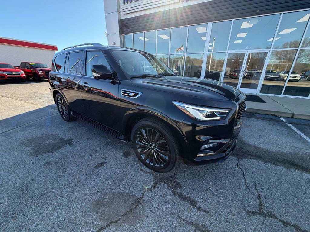 Used 2021 INFINITI QX80 Premium Select w/ All-Season Package RWD image 2
