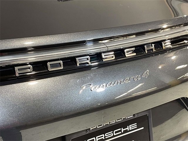 Used 2023 Porsche Panamera 4 Platinum Edition image 12