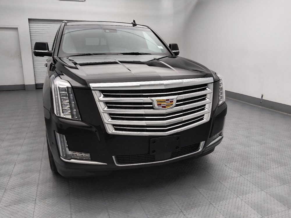 Used 2018 Cadillac Escalade Platinum AWD/4WD image 14