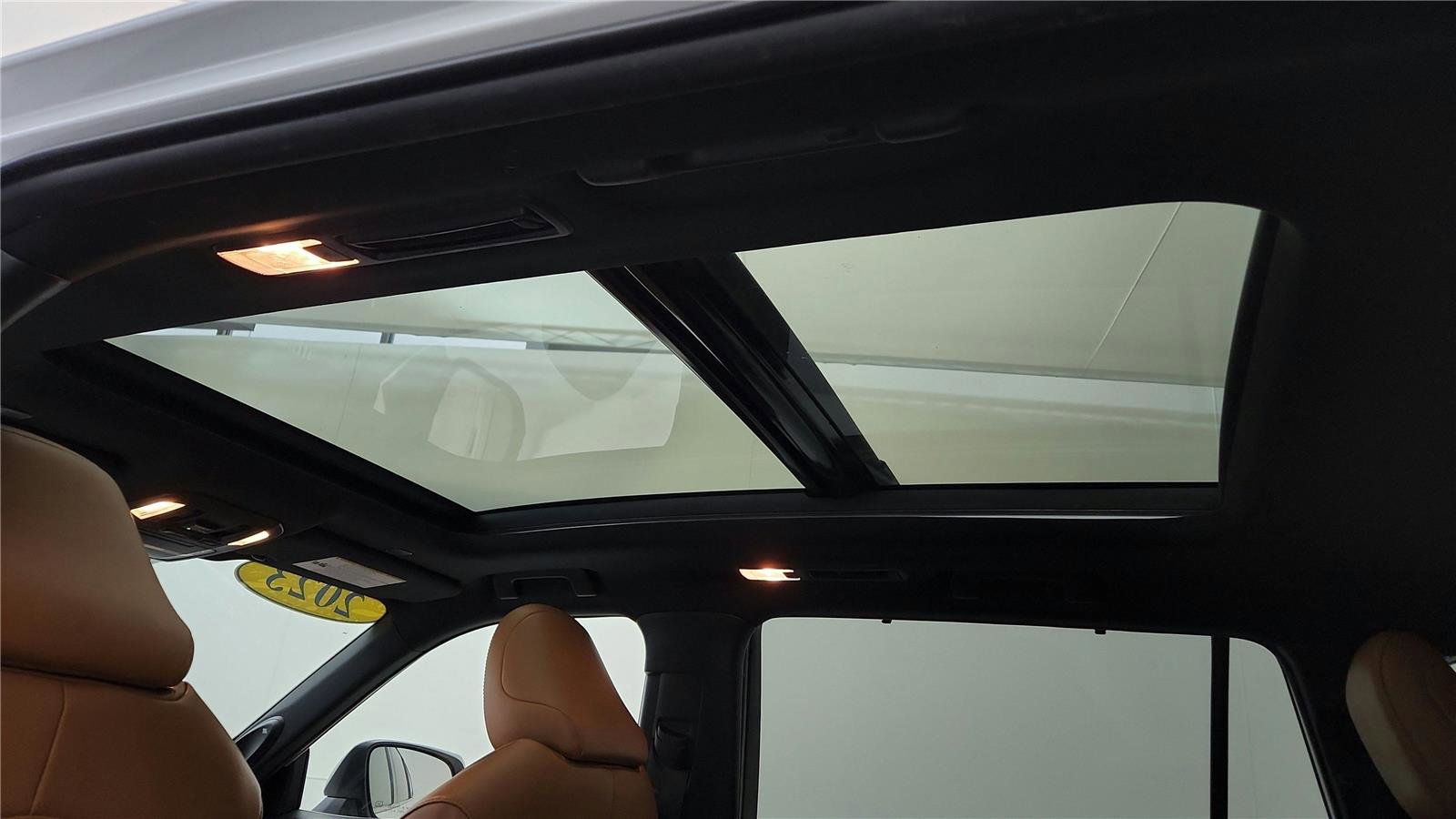 Used 2023 Toyota Highlander Platinum image 39