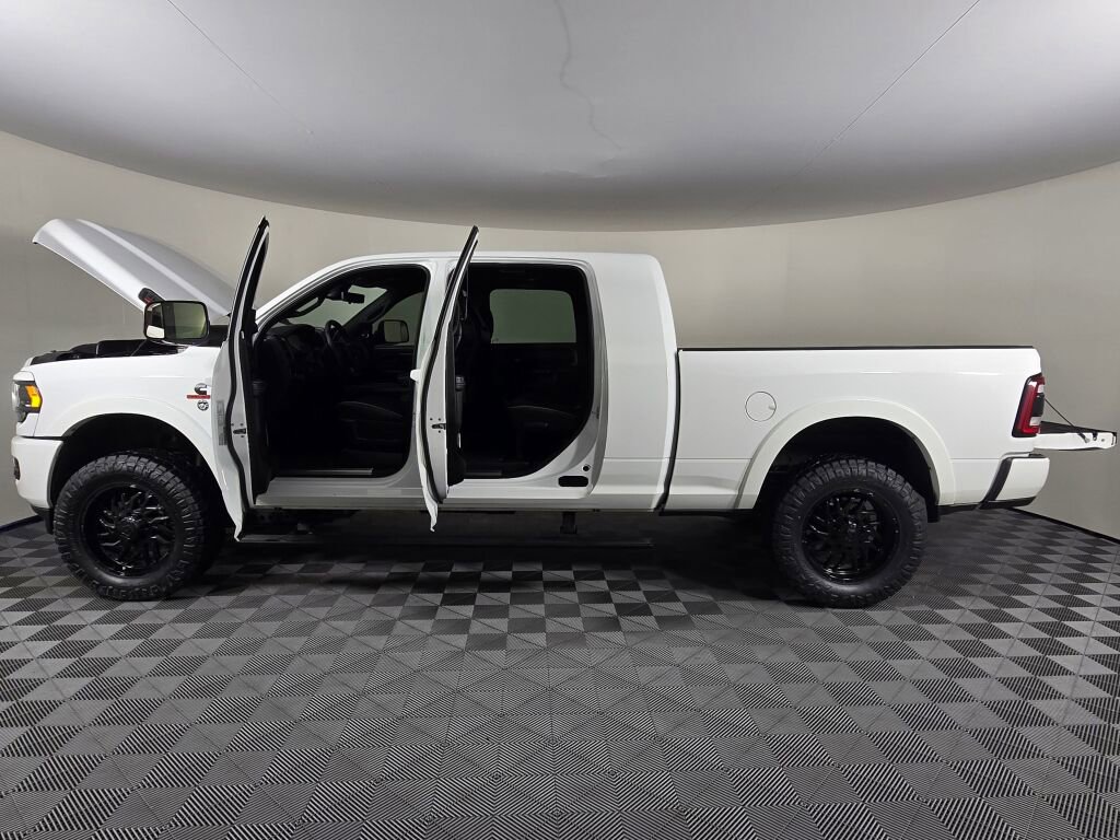 Used 2022 RAM 3500 Limited image 19