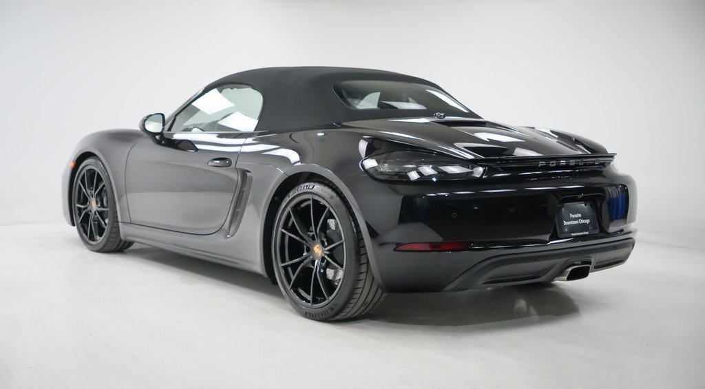 Used 2025 Porsche 718 Boxster image 3