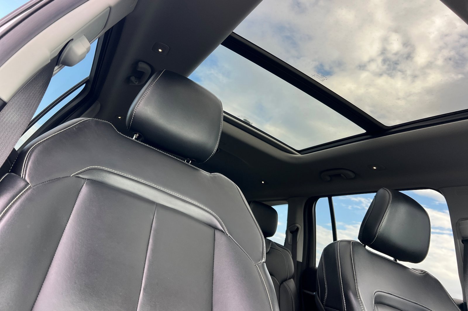 Used 2021 Jeep Grand Cherokee L Limited image 21