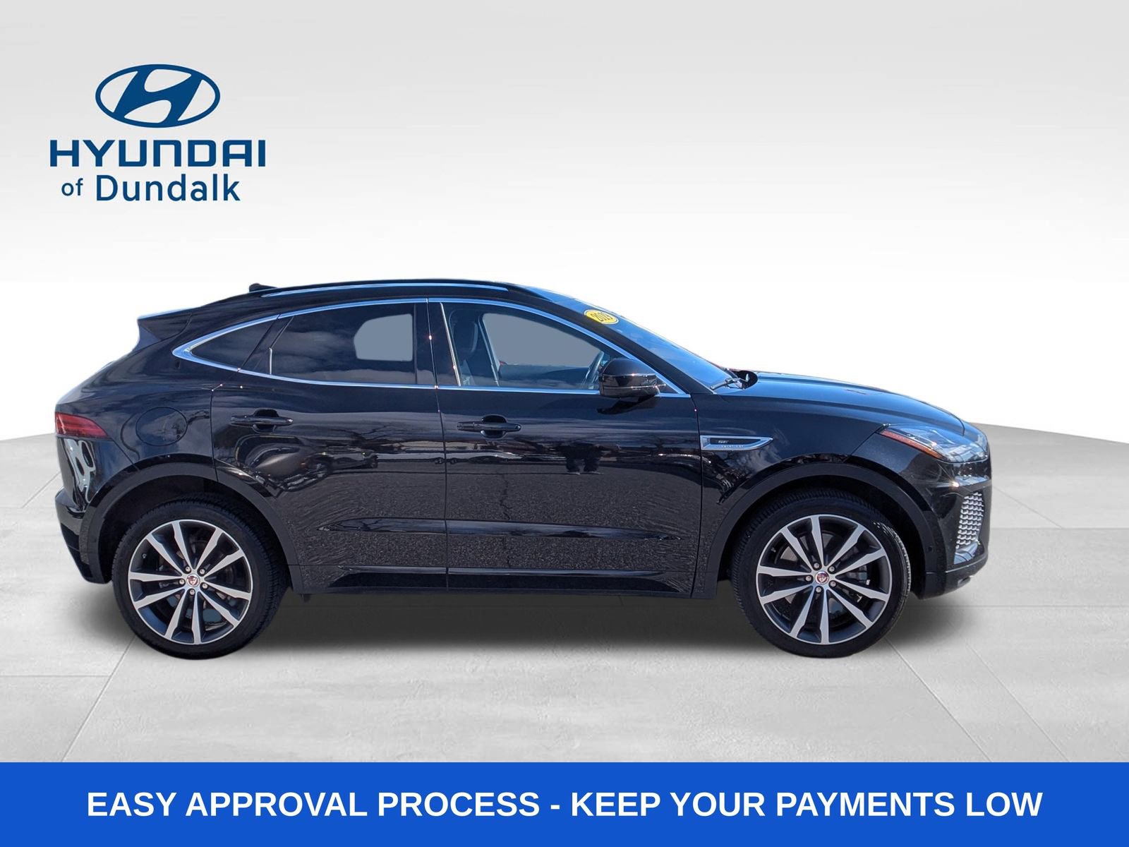 Used 2019 Jaguar E-PACE R-Dynamic SE image 9