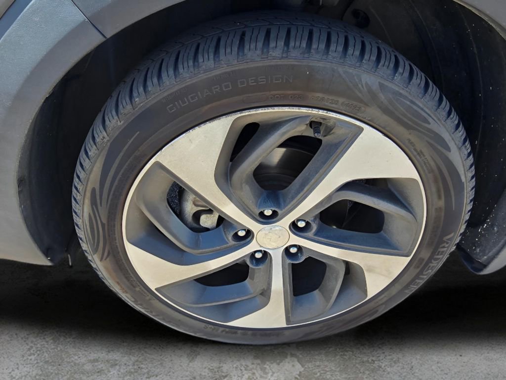 Used 2016 Hyundai Tucson Limited w/ Option Group 03 AWD/4WD image 28