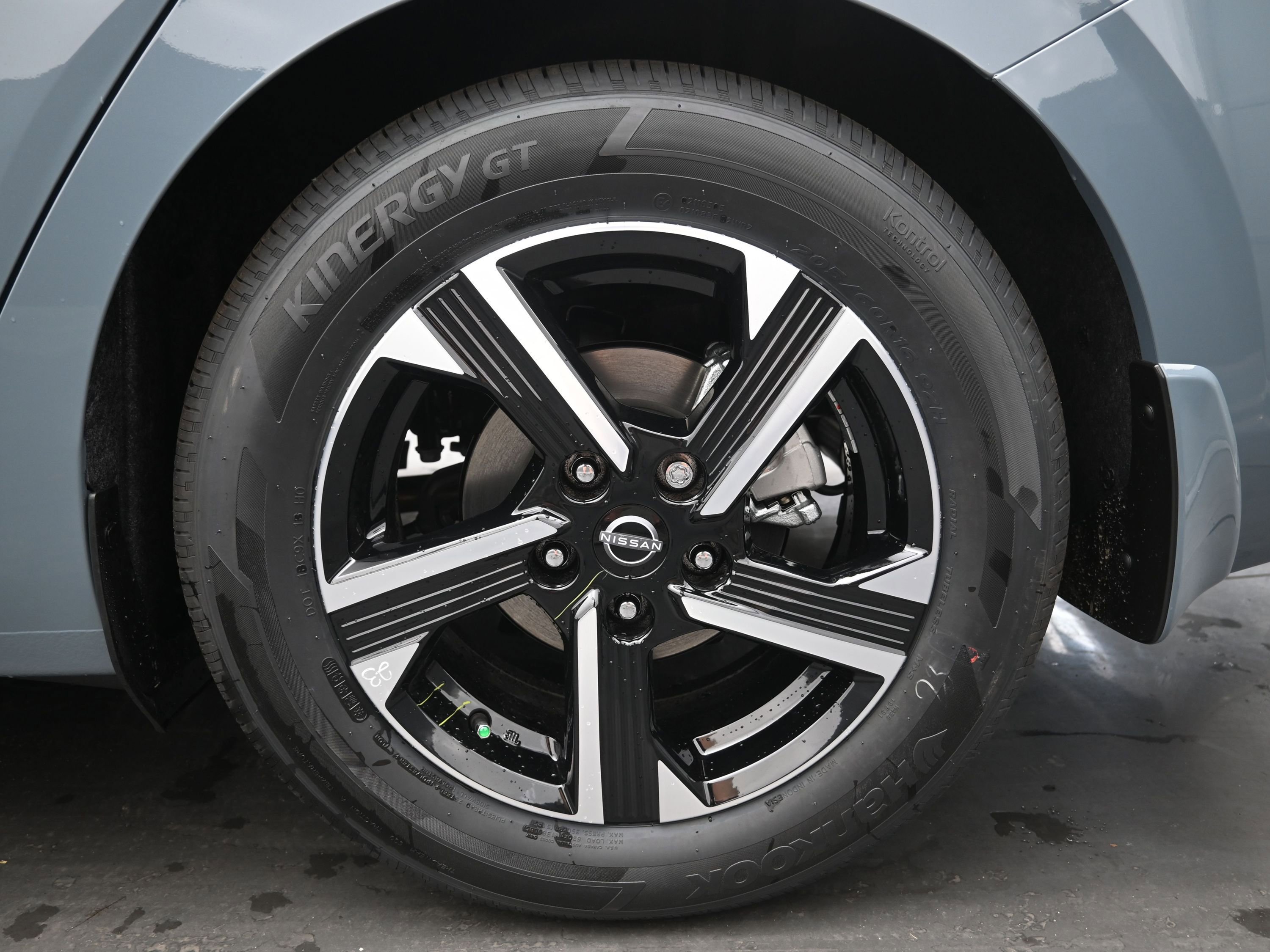 New 2025 Nissan Sentra SV w/ All-Weather Package image 10