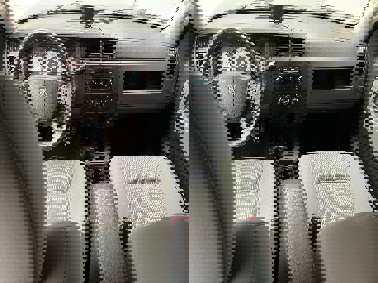 Used 2011 Dodge Dakota ST image 4