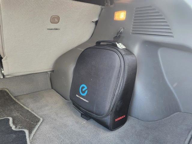 Used 2014 Nissan Leaf SV image 26