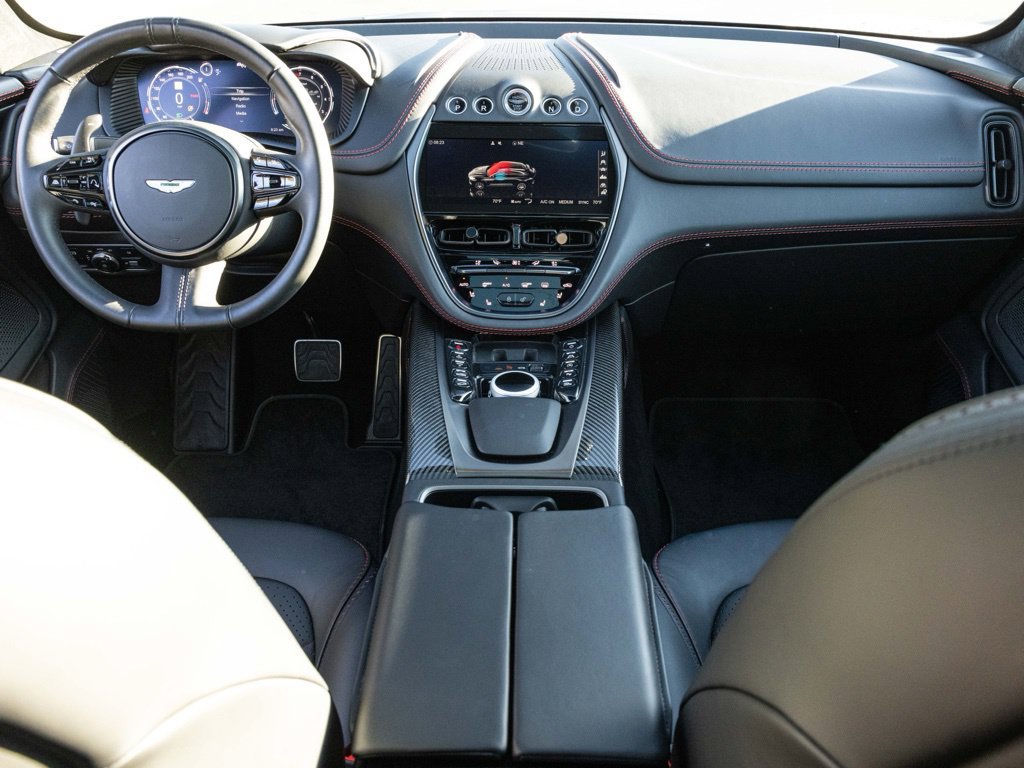 Used 2021 Aston Martin DBX AWD/4WD image 44