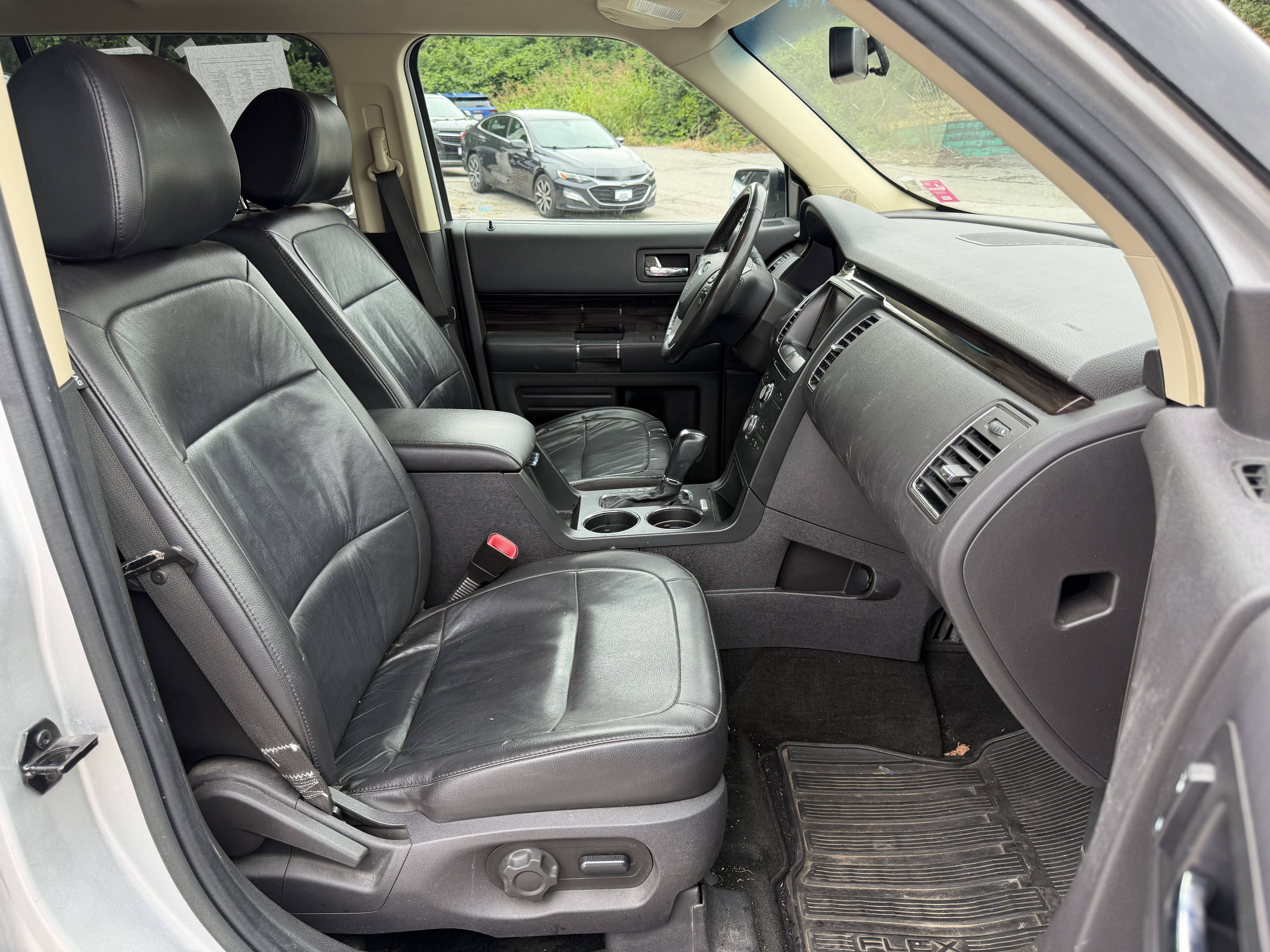 Used 2015 Ford Flex SEL w/ Equipment Group 202A FWD image 11