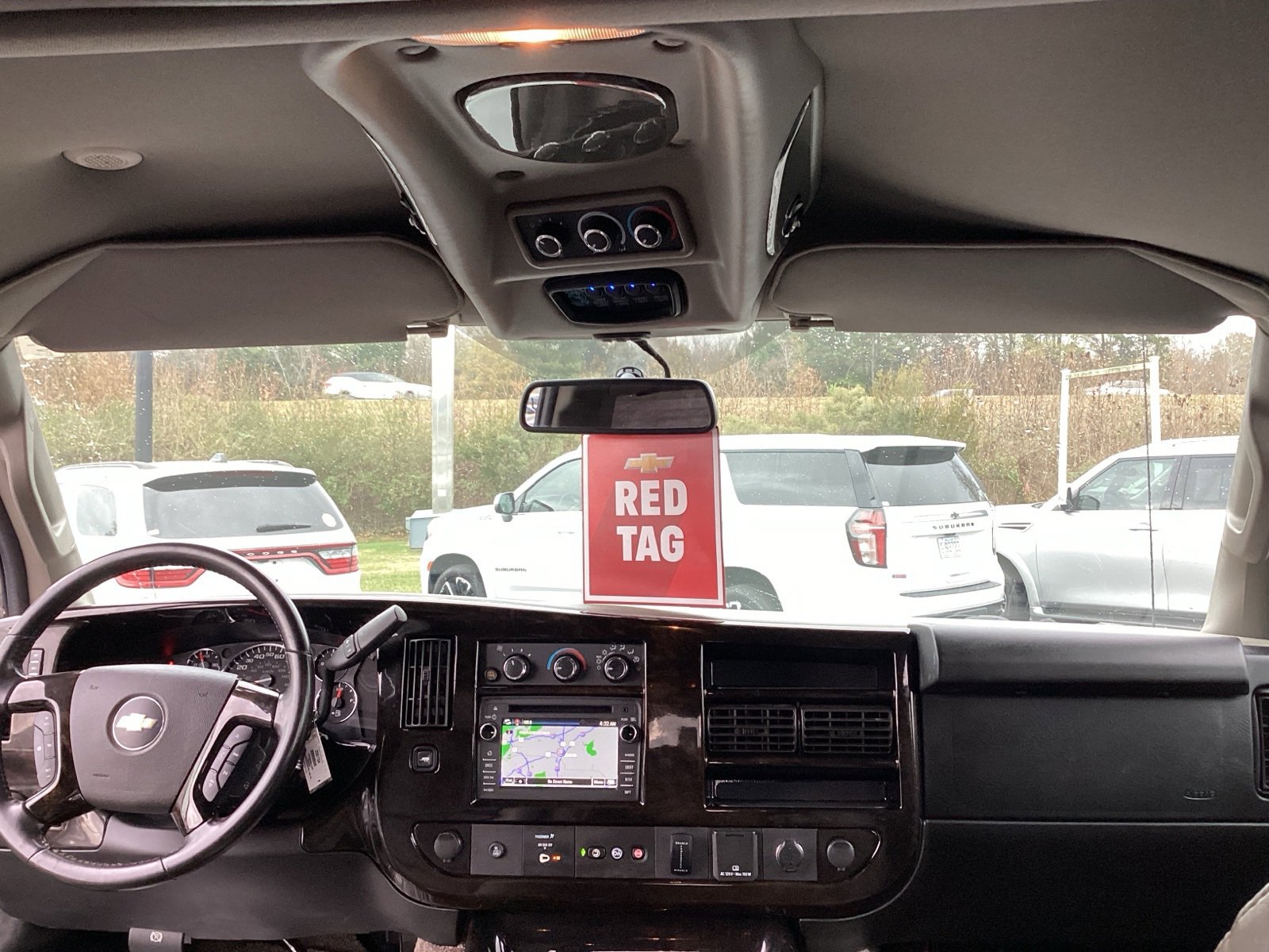 Used 2018 Chevrolet Express 2500 w/ Enhanced Convenience Package image 13