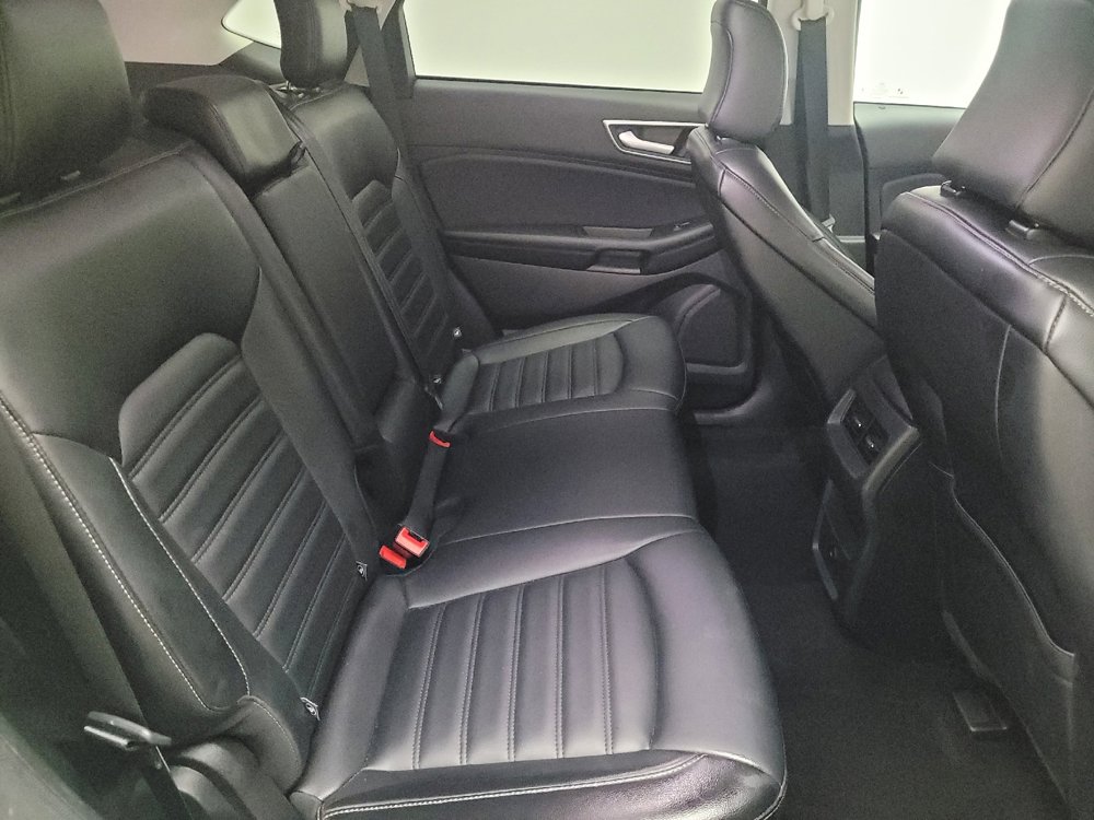 Used 2023 Ford Edge SEL image 19