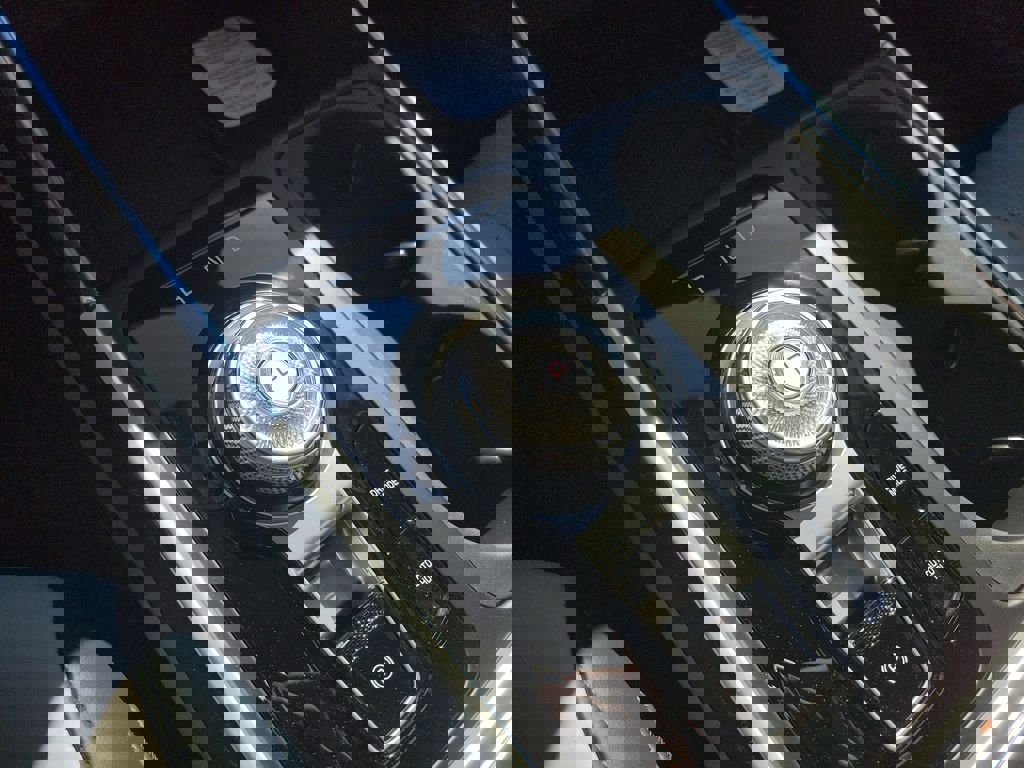 New 2026 Kia Carnival EX FWD image 35