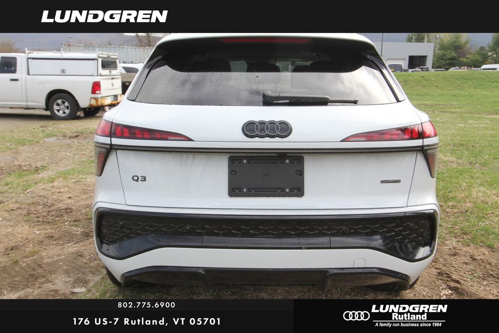 New 2026 Audi Q3 quattro 2.0T AWD/4WD image 5