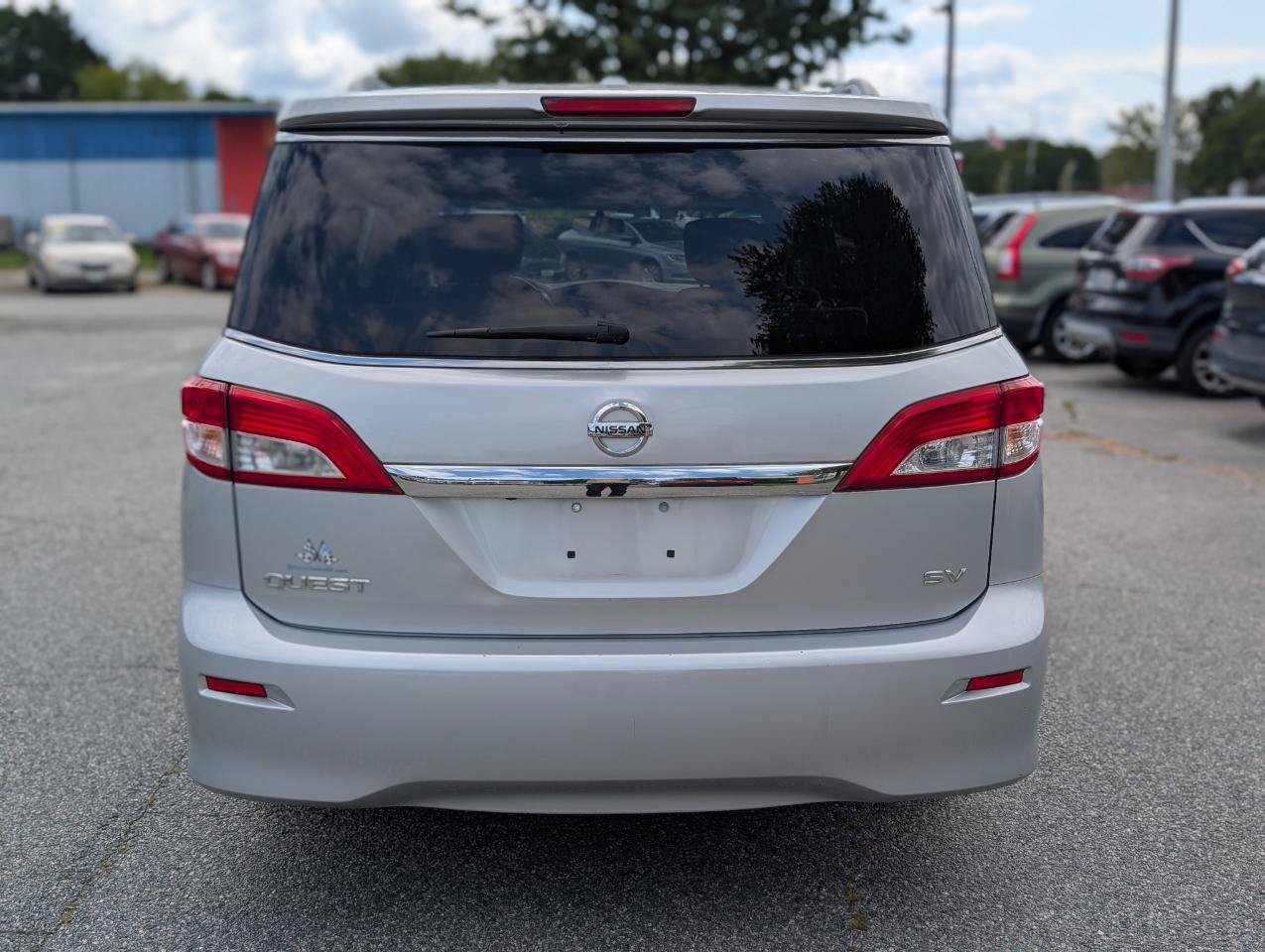 Used 2017 Nissan Quest SV FWD image 5