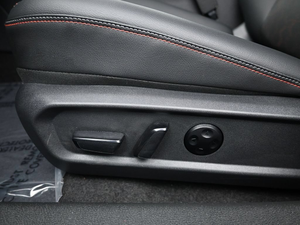 New 2026 Nissan Sentra SR w/ SR Premium Package FWD image 13
