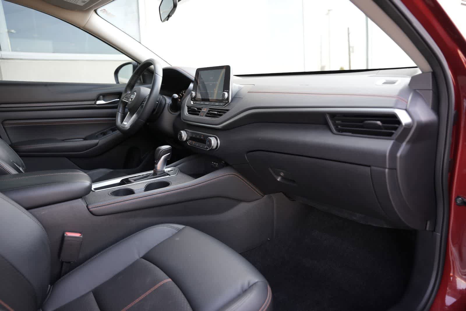 Used 2019 Nissan Altima 2.5 SR FWD image 21