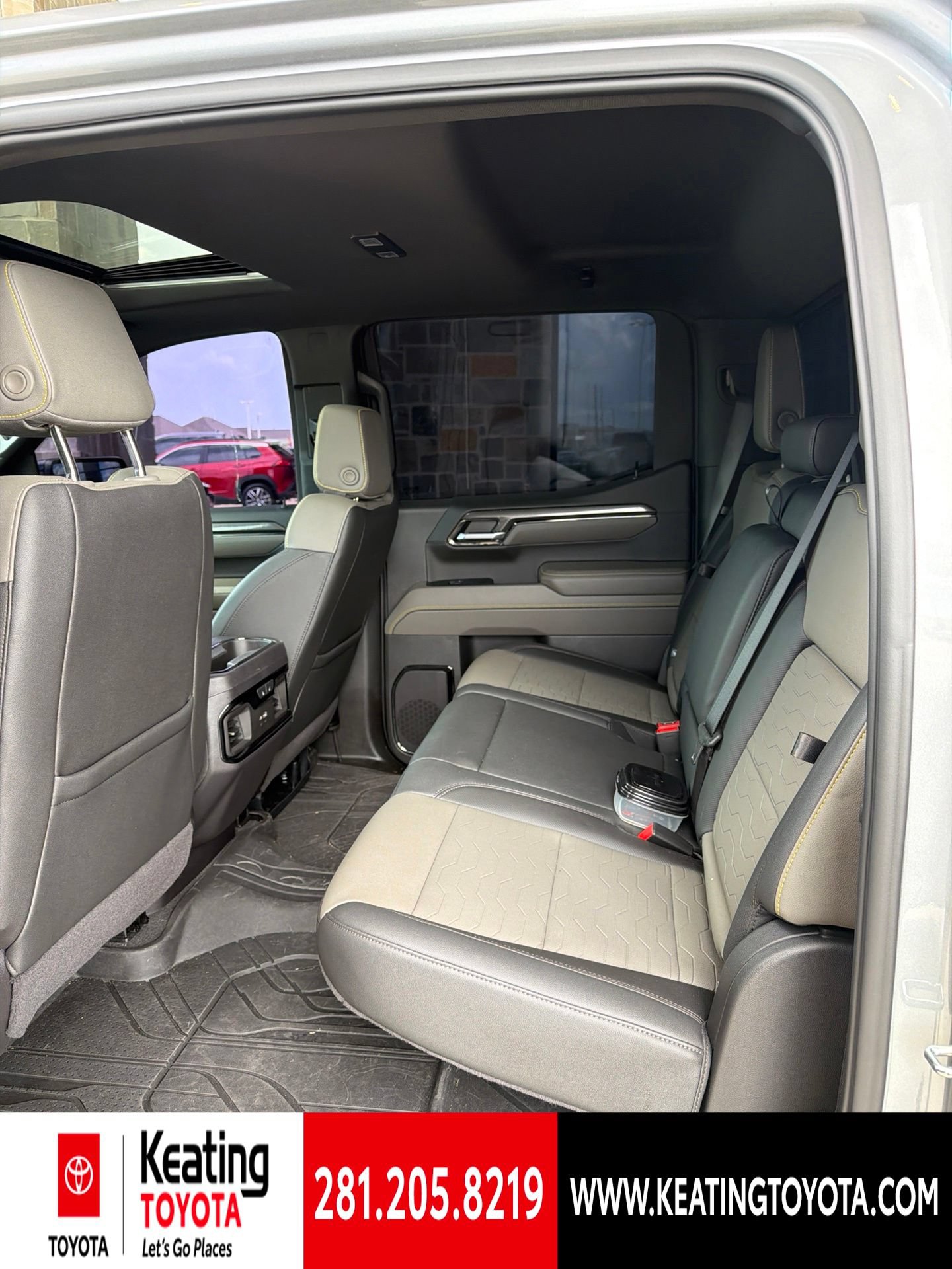 Used 2024 Chevrolet Silverado 1500 ZR2 w/ Technology Package AWD/4WD image 9