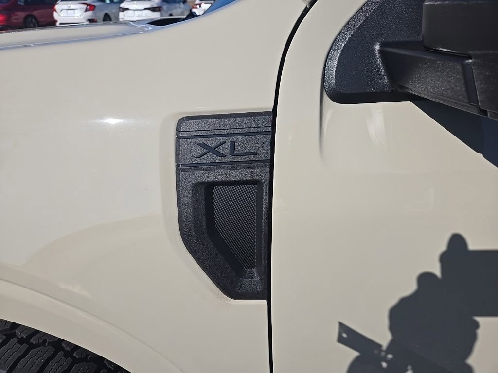 Used 2025 Ford Maverick XL w/ Equipment Group 102A image 33