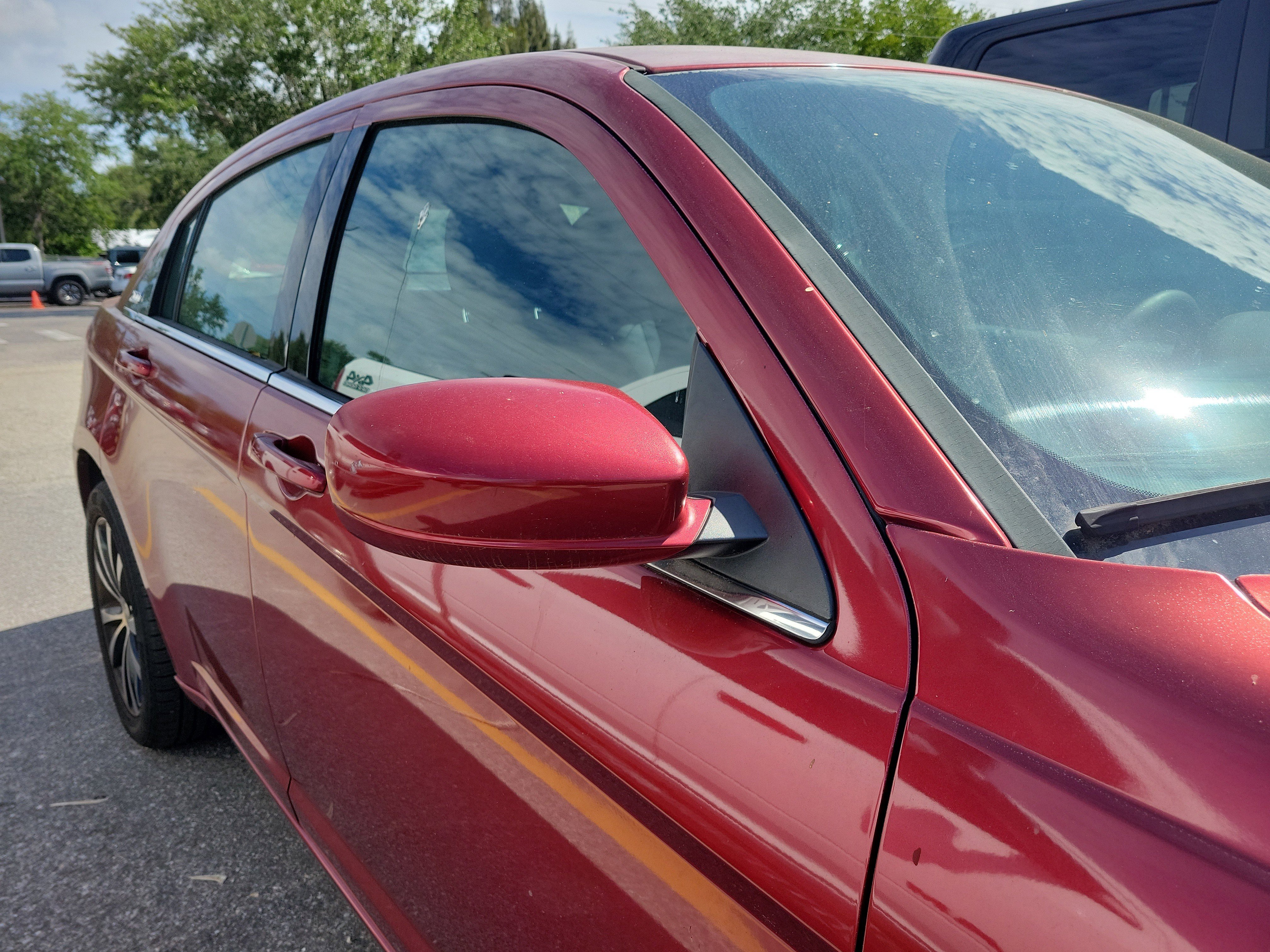 Used 2013 Chrysler 200 Touring w/ S Exterior Appearance Pkg FWD image 8