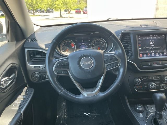 Used 2021 Jeep Cherokee Latitude Lux w/ Comfort/Convenience Group AWD/4WD image 17