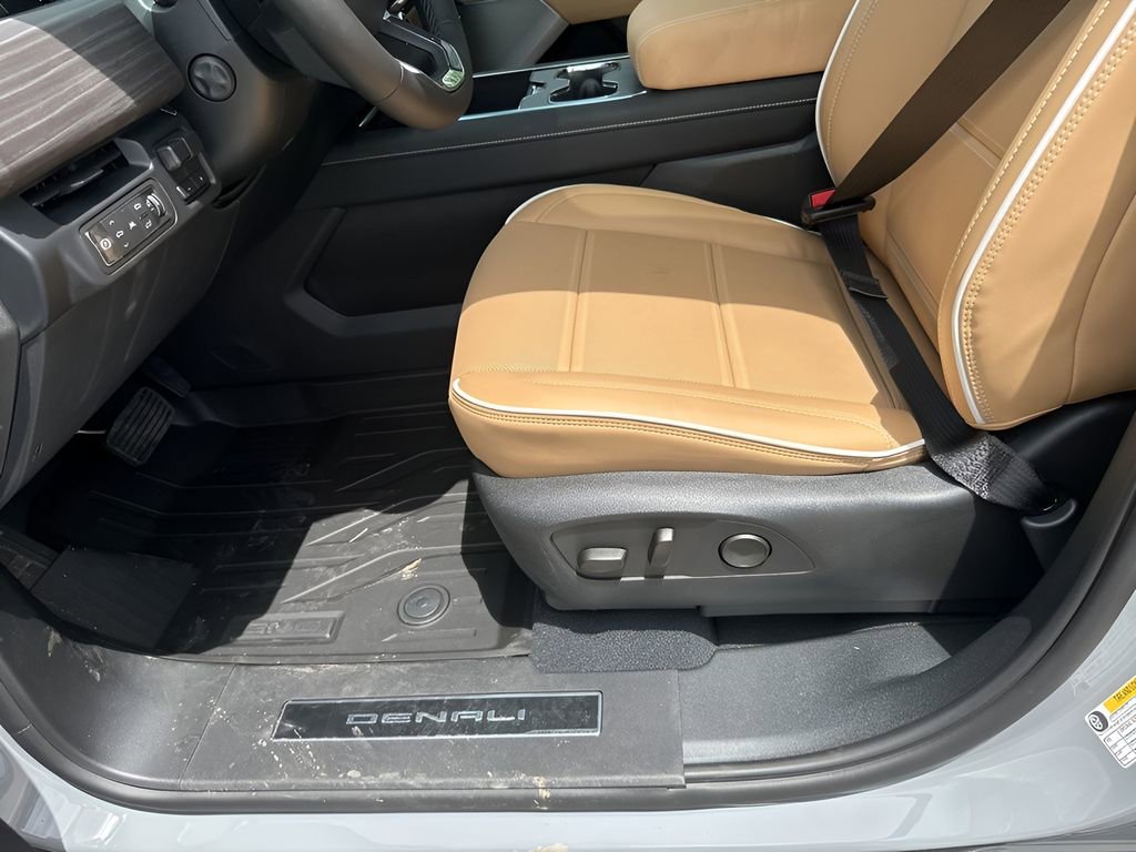 New 2025 GMC Sierra EV Denali image 25