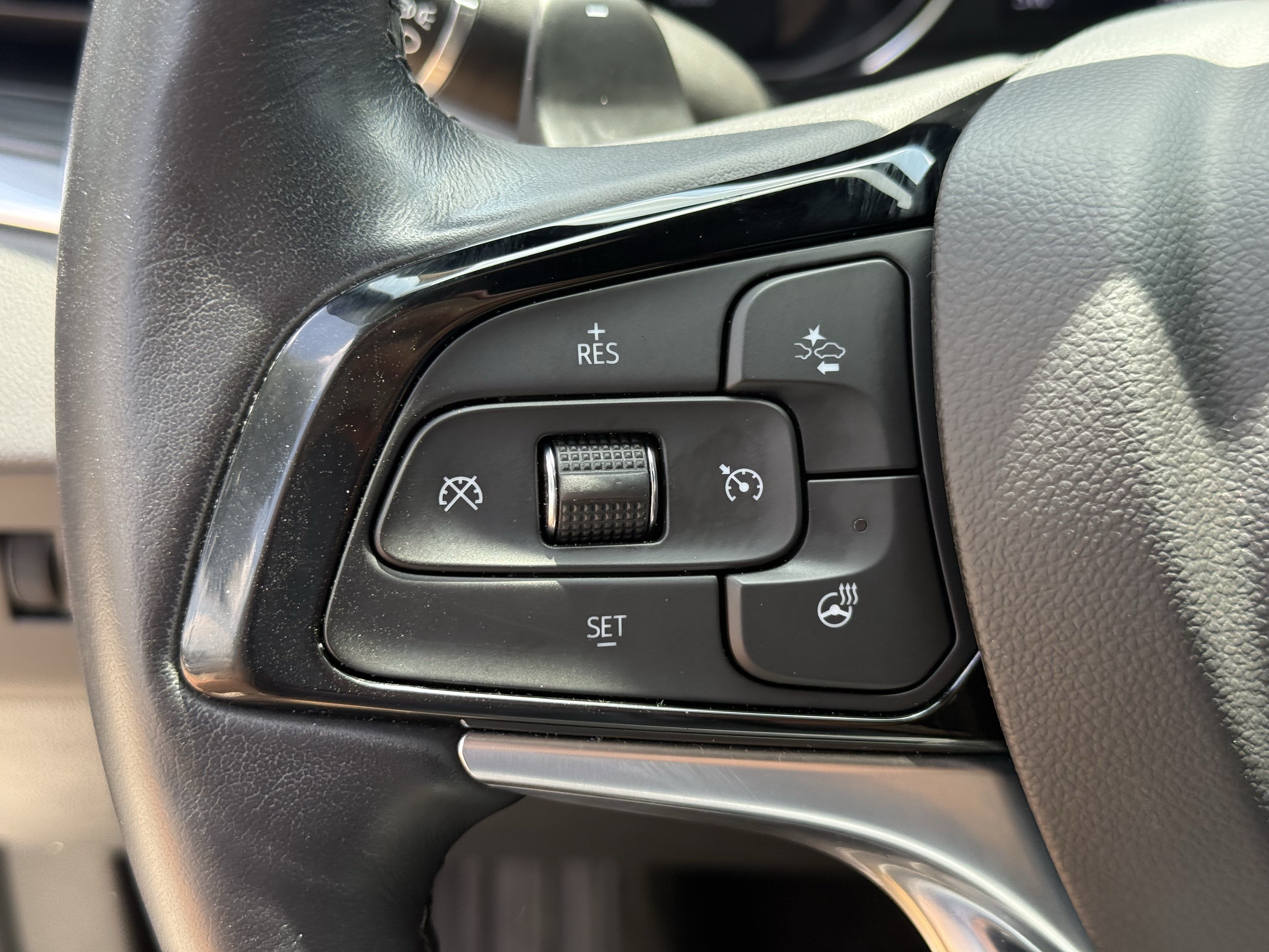 Used 2024 Buick Enclave Essence w/ Sport Touring Edition FWD image 16