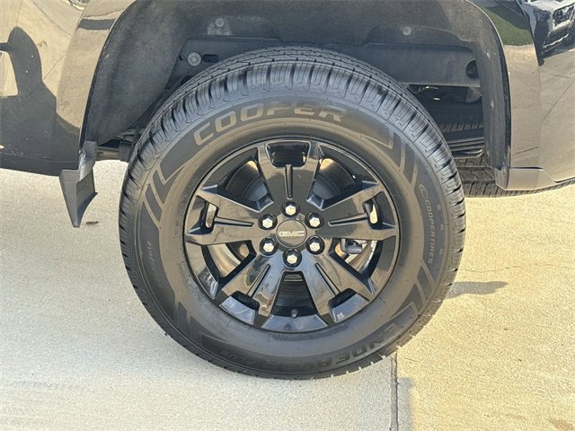 Used 2022 GMC Canyon AT4 image 12