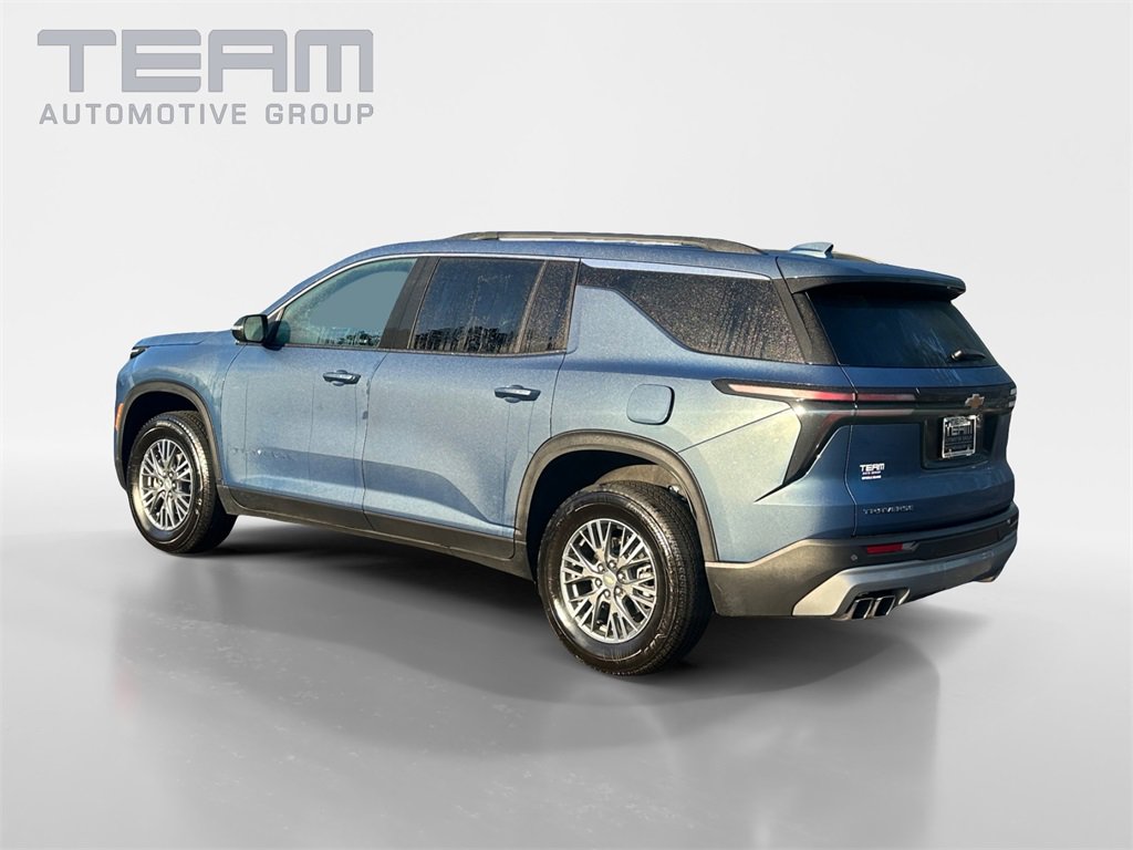 Used 2025 Chevrolet Traverse LT image 5