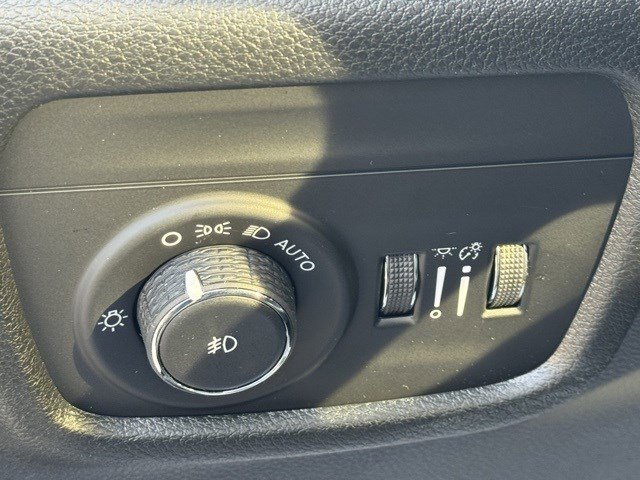 New 2025 Jeep Grand Cherokee L Limited image 13