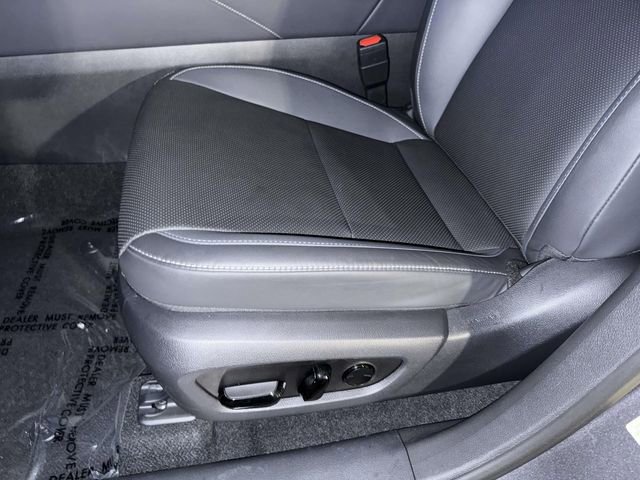 Used 2025 Lexus RX 350 Premium w/ Accessory Package AWD/4WD image 3