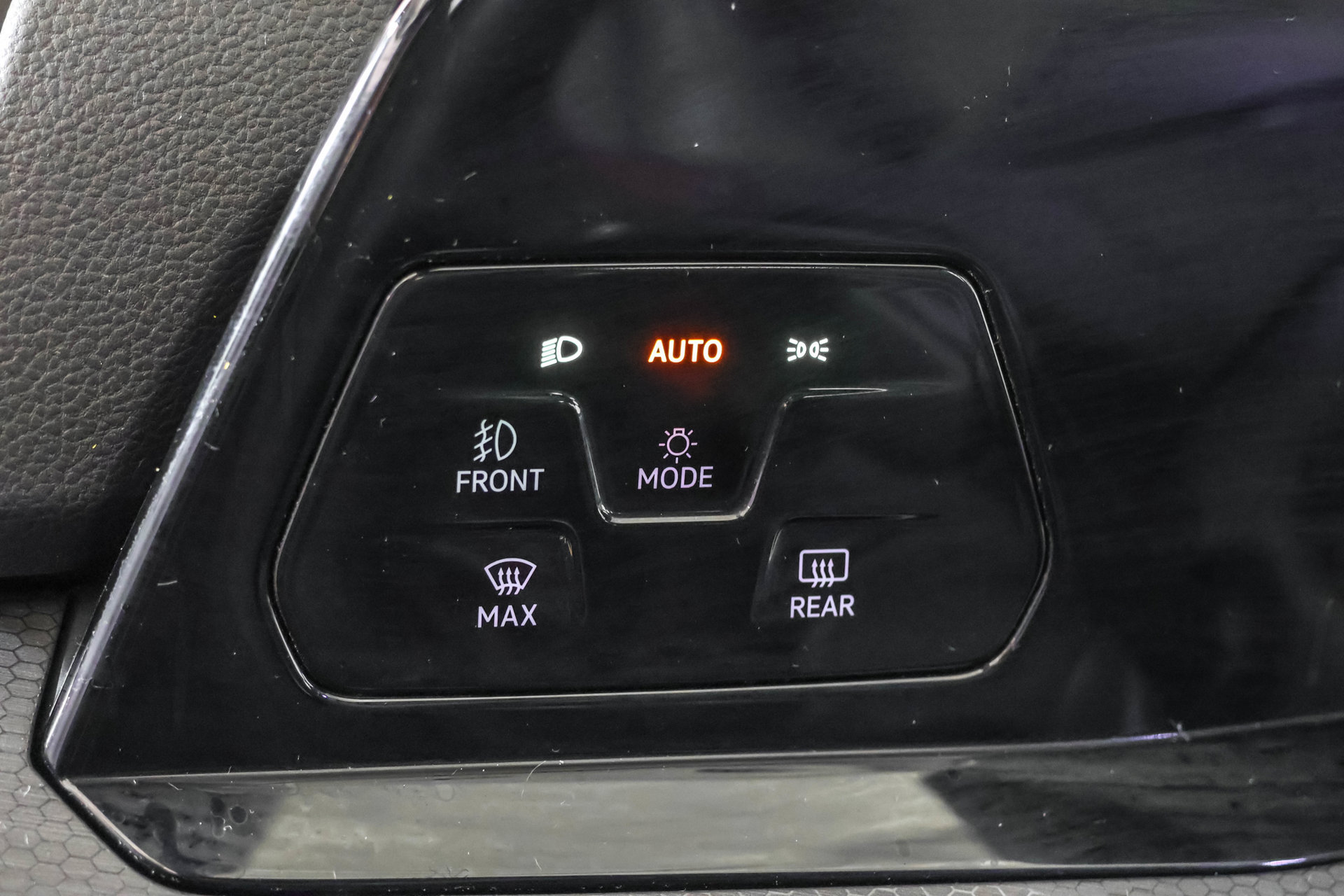 Used 2024 Volkswagen GTI Autobahn FWD image 22
