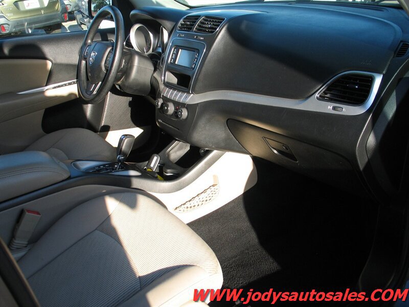 Used 2016 Dodge Journey SE AWD/4WD image 17
