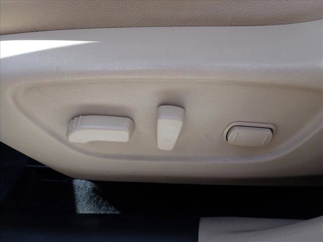 Used 2018 Nissan Rogue SL FWD image 11