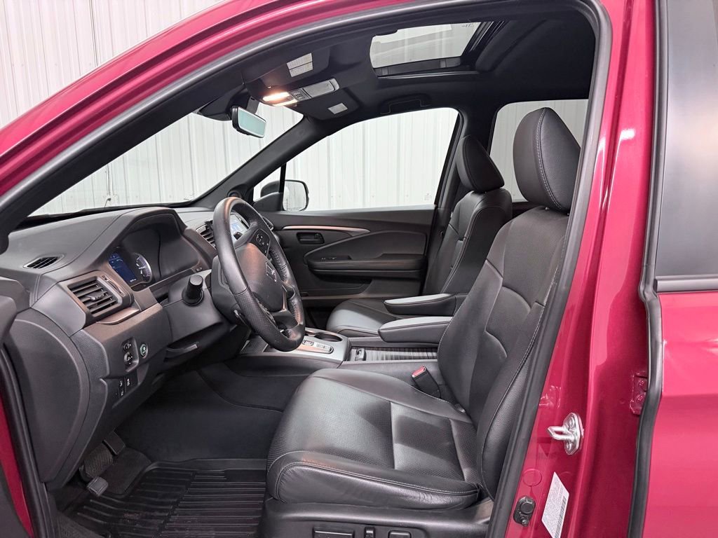 Used 2023 Honda Passport EX-L image 10