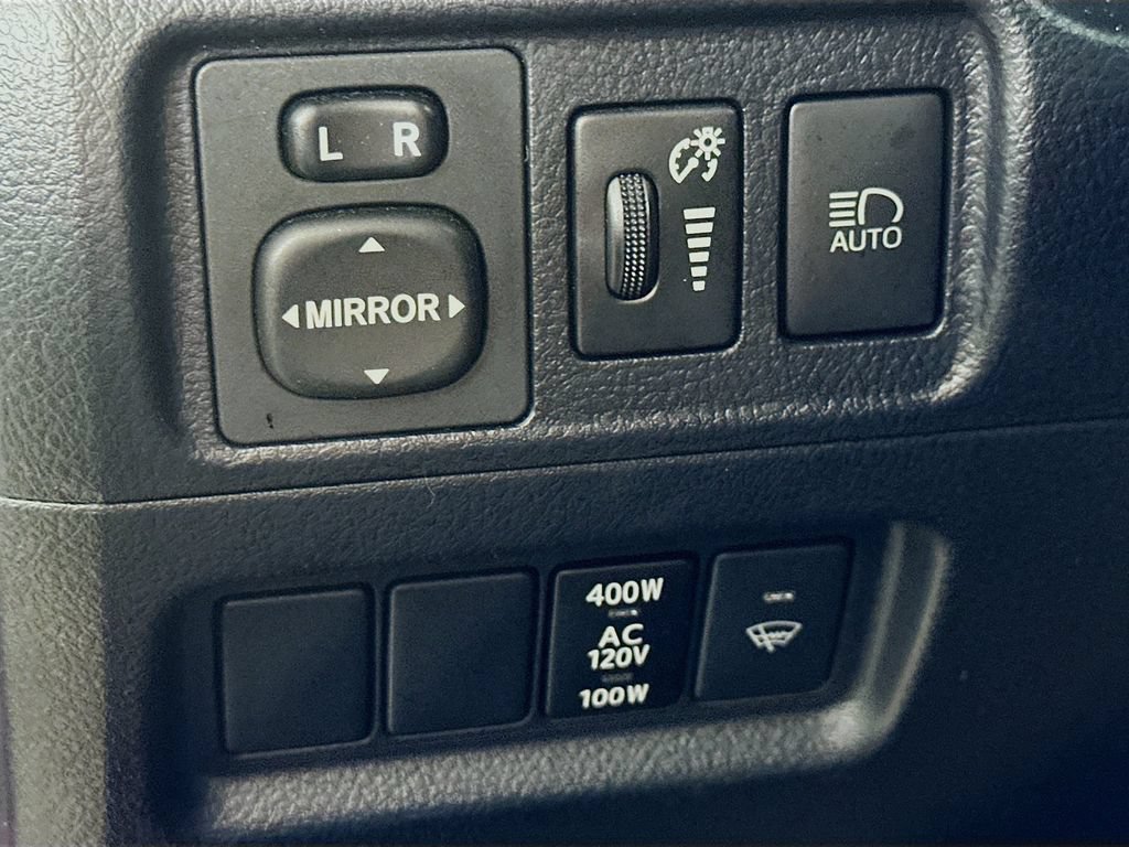 Used 2022 Toyota 4Runner SR5 Premium AWD/4WD image 21
