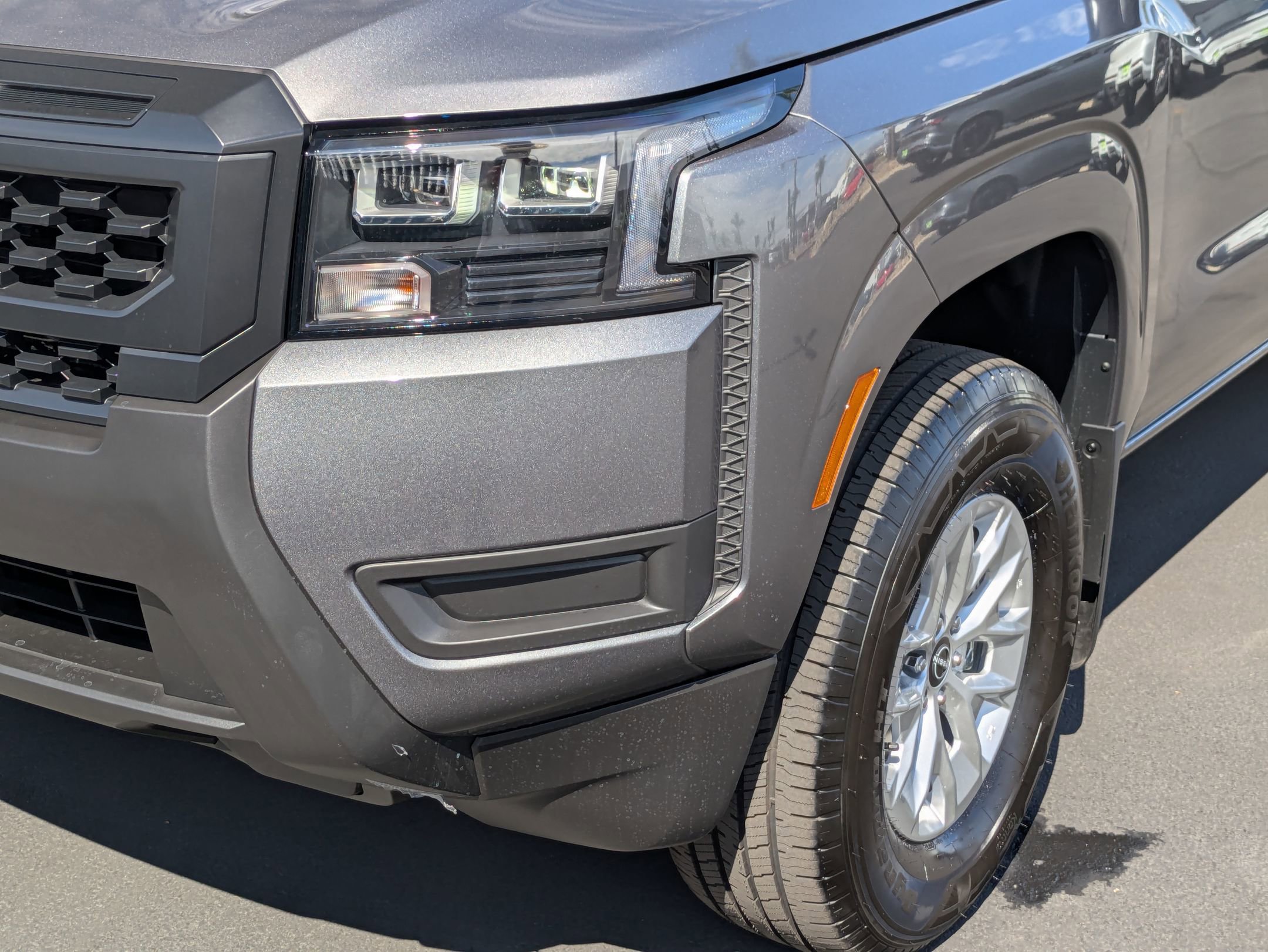 New 2026 Nissan Frontier S image 10