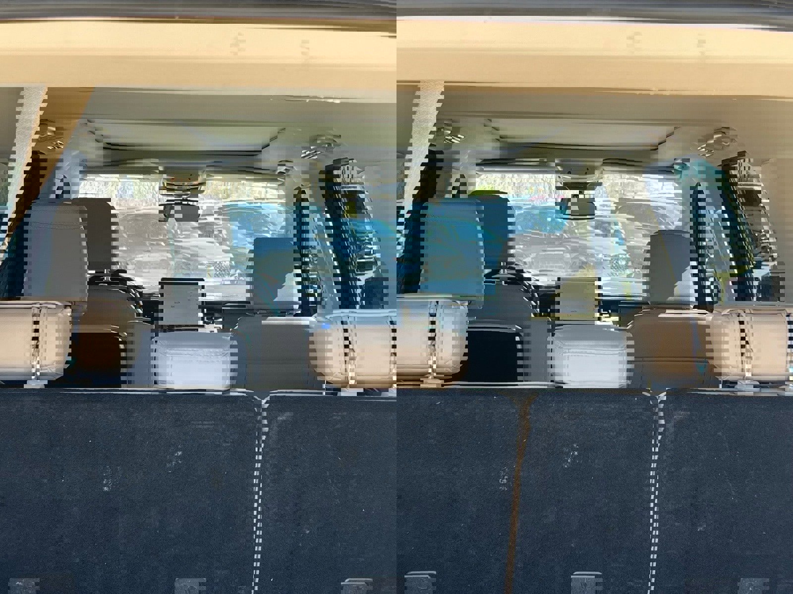 Used 2024 Ford Expedition Max Limited image 16