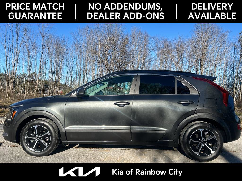 Used 2025 Kia Niro LX image 17