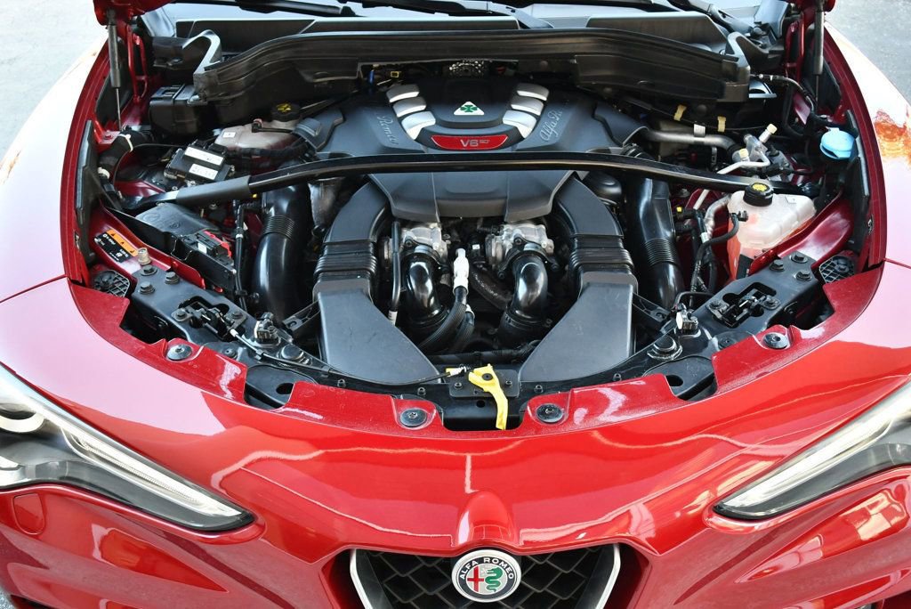 Used 2018 Alfa Romeo Stelvio Quadrifoglio w/ Driver Assist Dynamic Package image 71