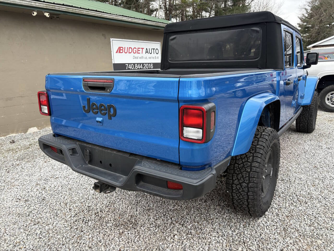 Used 2022 Jeep Gladiator Sport image 7